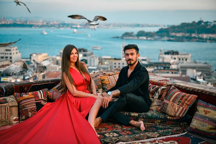 Video Walk. Romantic Video Shooting Around Istanbul Video Walk. Romantic Video Shooting Around Istanbul
